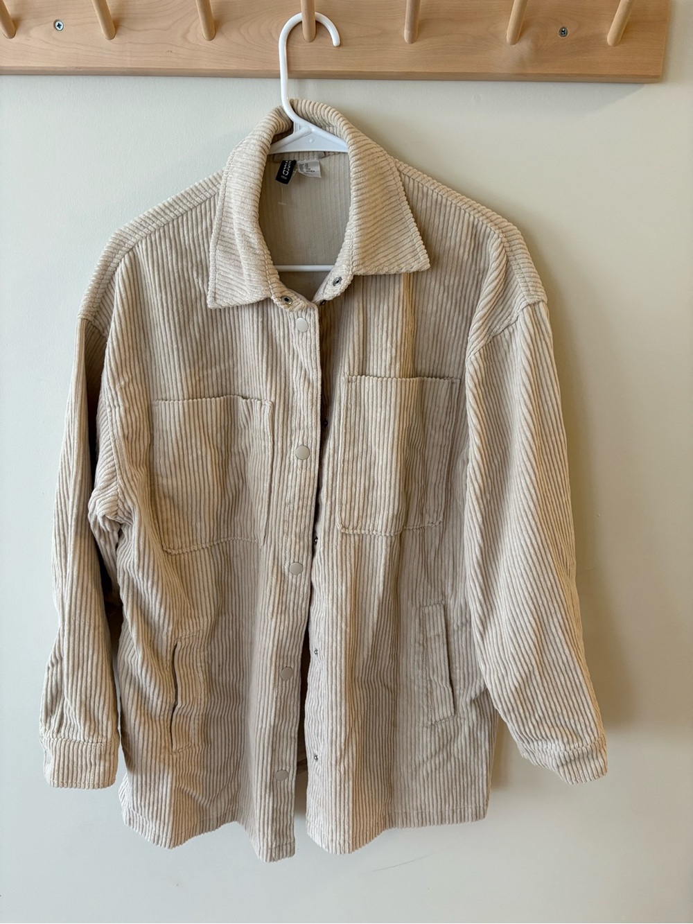 H&M Corduroy Overshirt Jacket in Beige - Unbranded